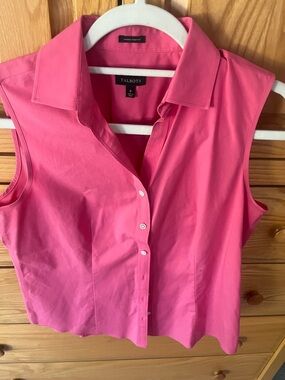 Talbots Sleeveless Button-Front Shirt in Bright Pink